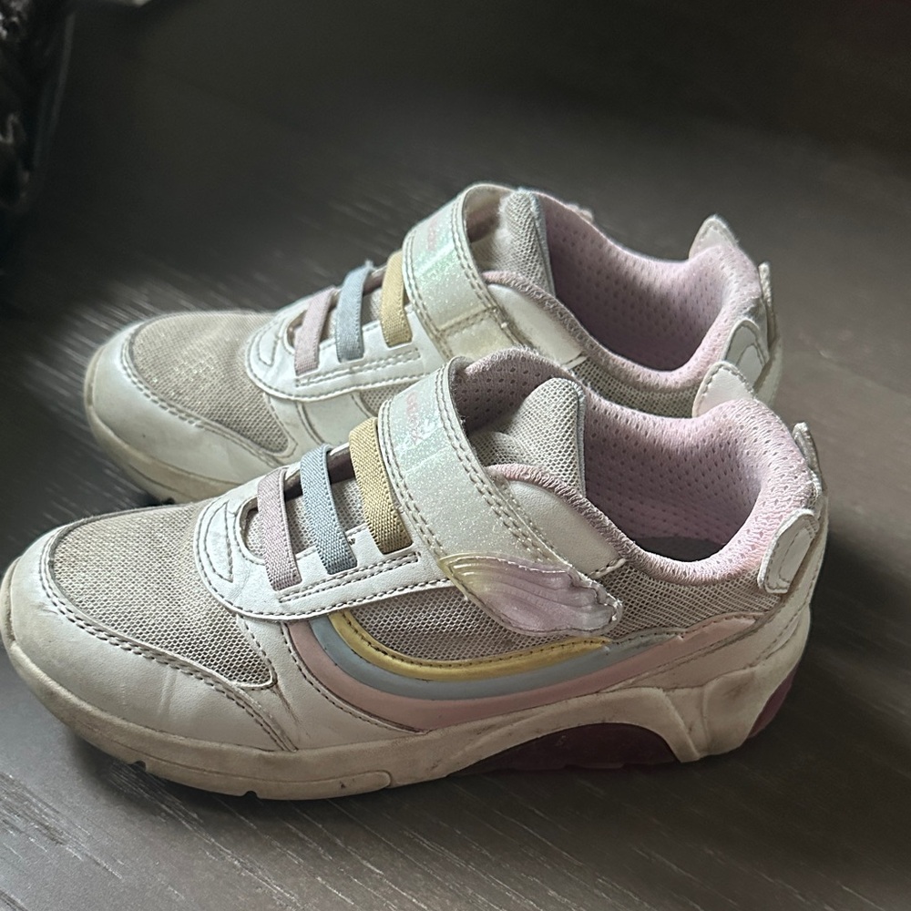 Geox Kids Light Up Sneakers Size 2